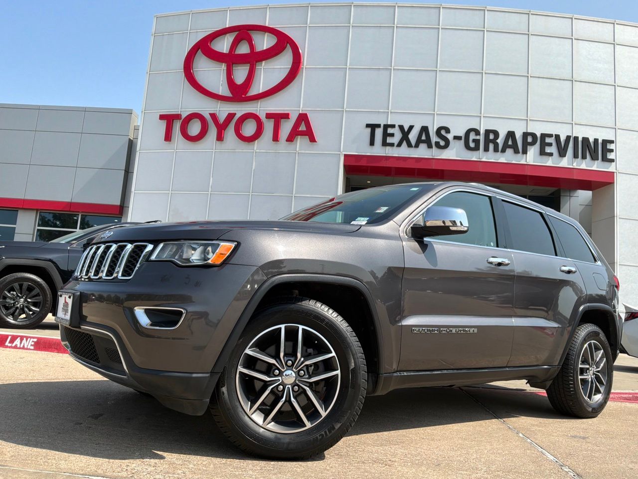jeep grand cherokee 2018 1C4RJFBG0JC204573 image jeep grand cherokee 2018 1C4RJFBG0JC204573 image